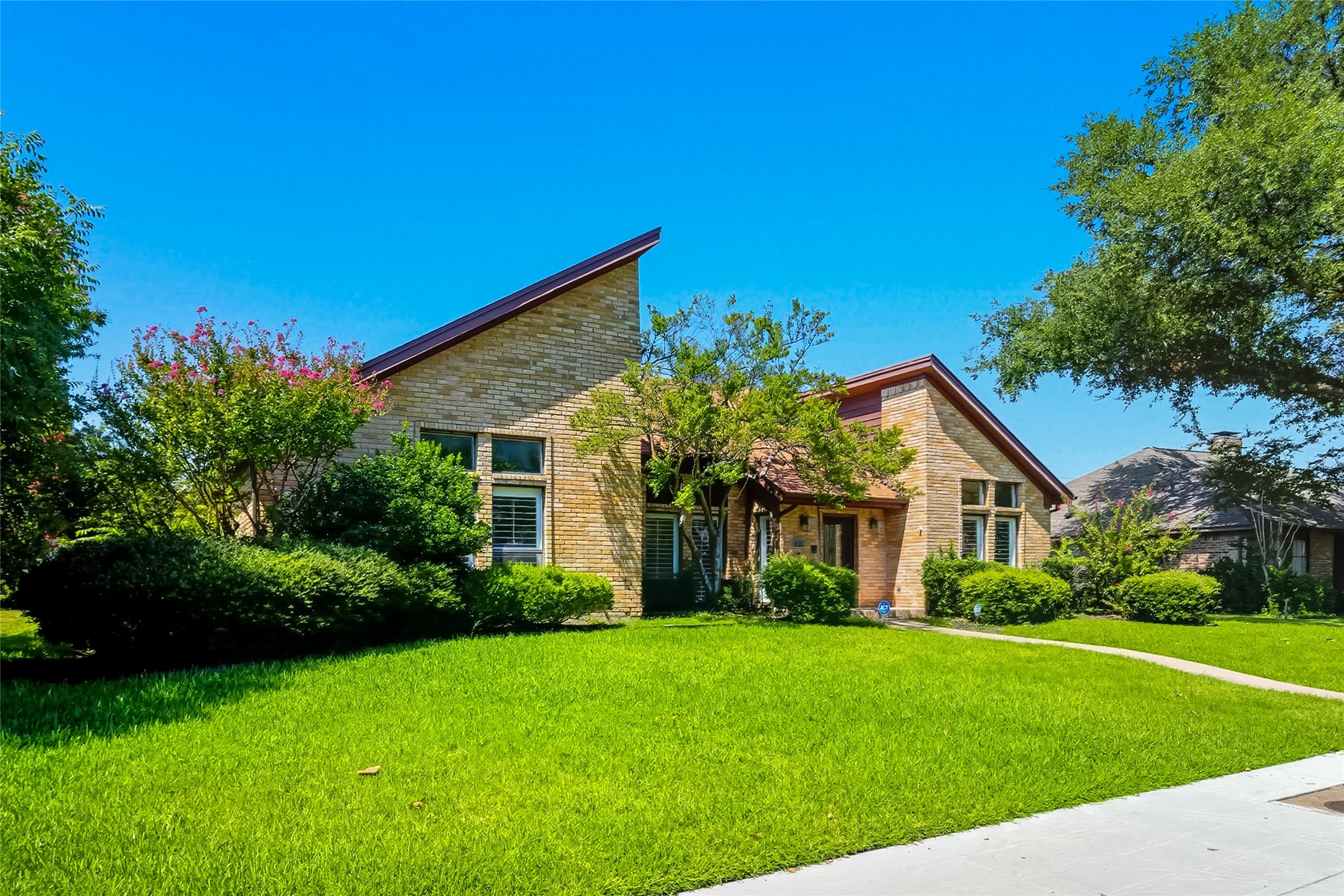 4034 Cobblers Lane Dallas TX 75287