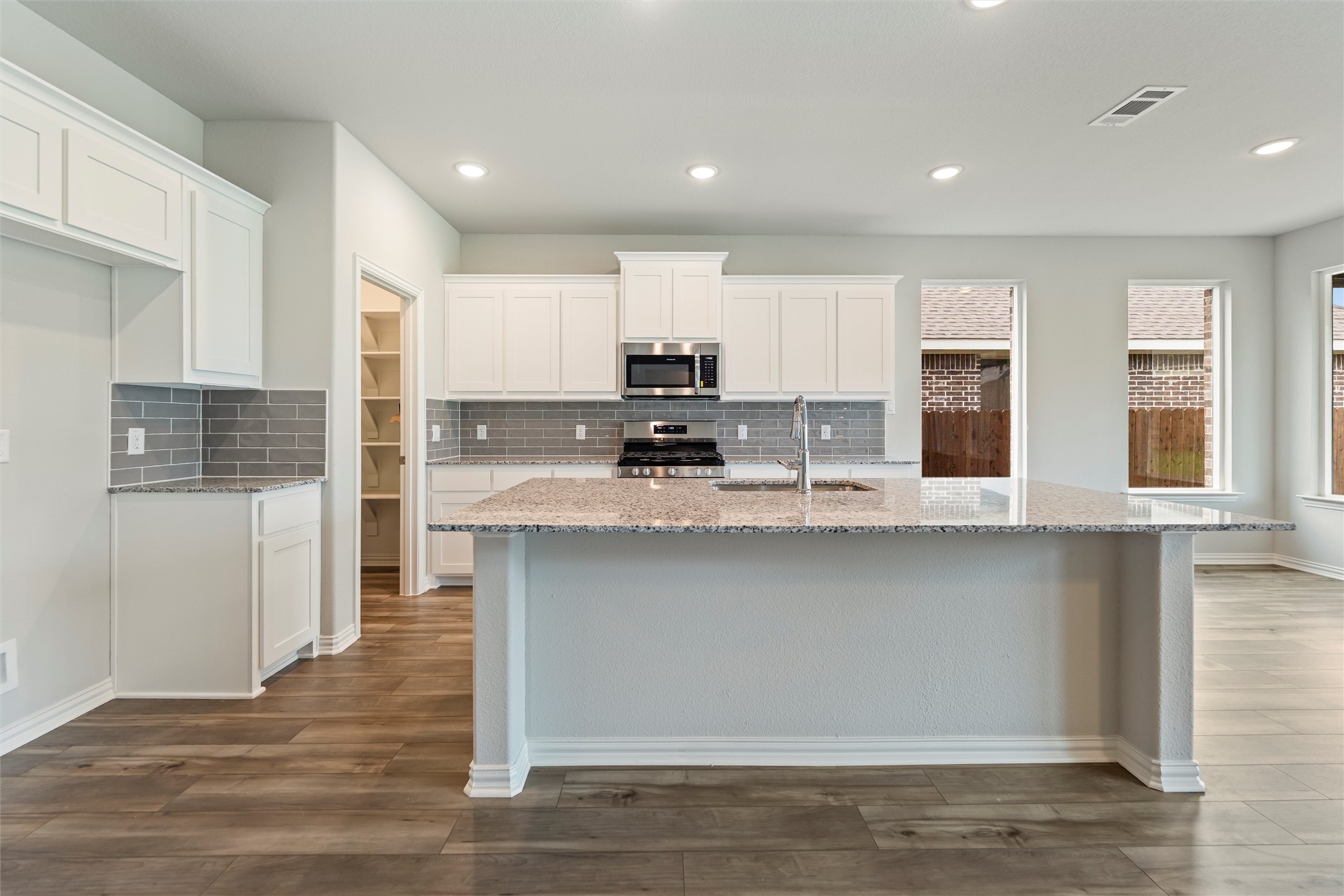 3527 Helena Street Gainesville TX 76240
