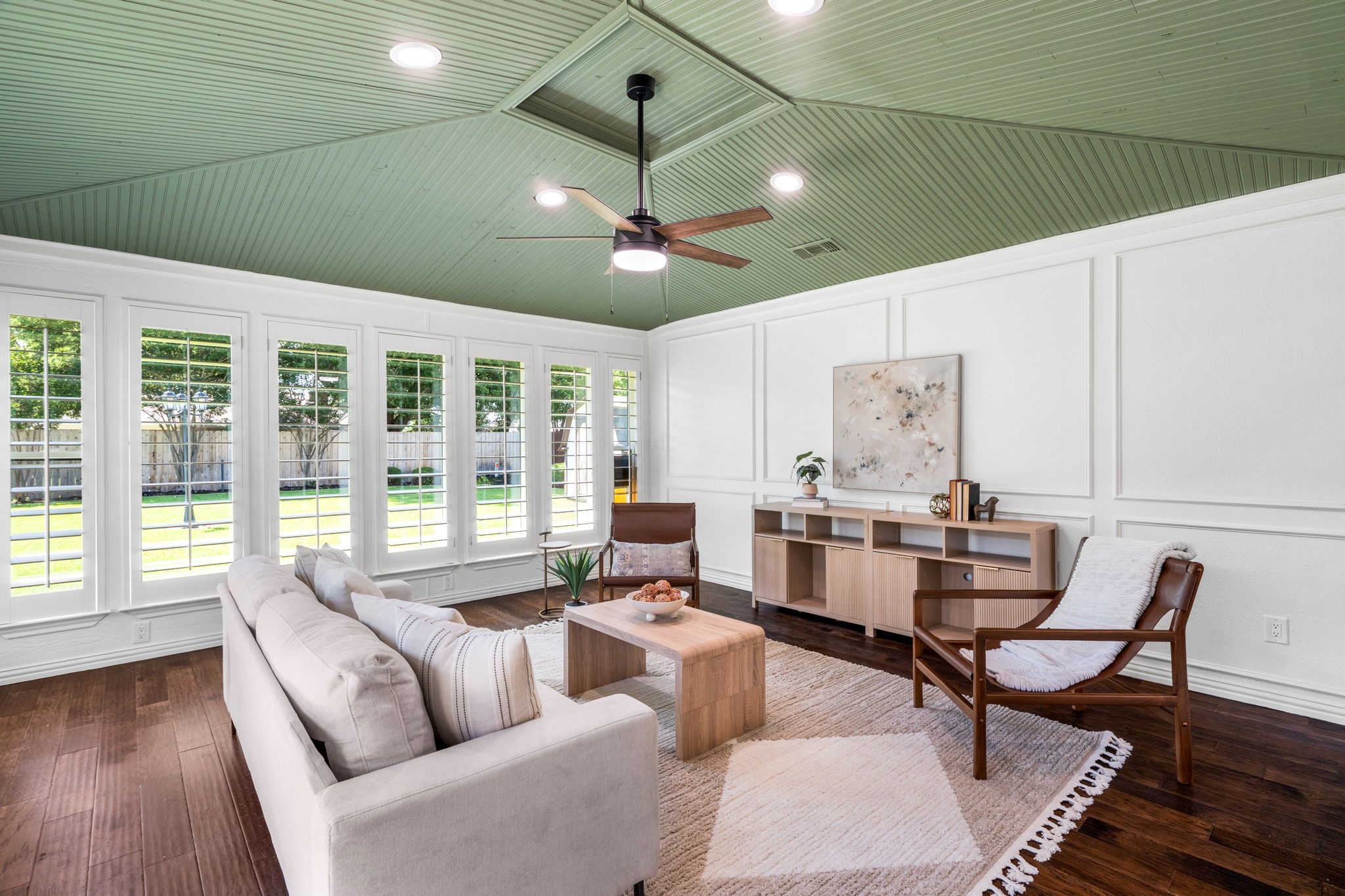 2809 Greg Drive Bedford TX 76021