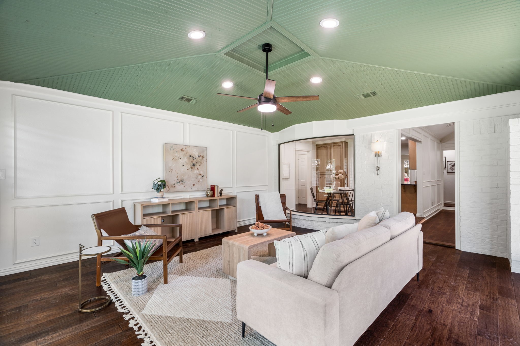 2809 Greg Drive Bedford TX 76021