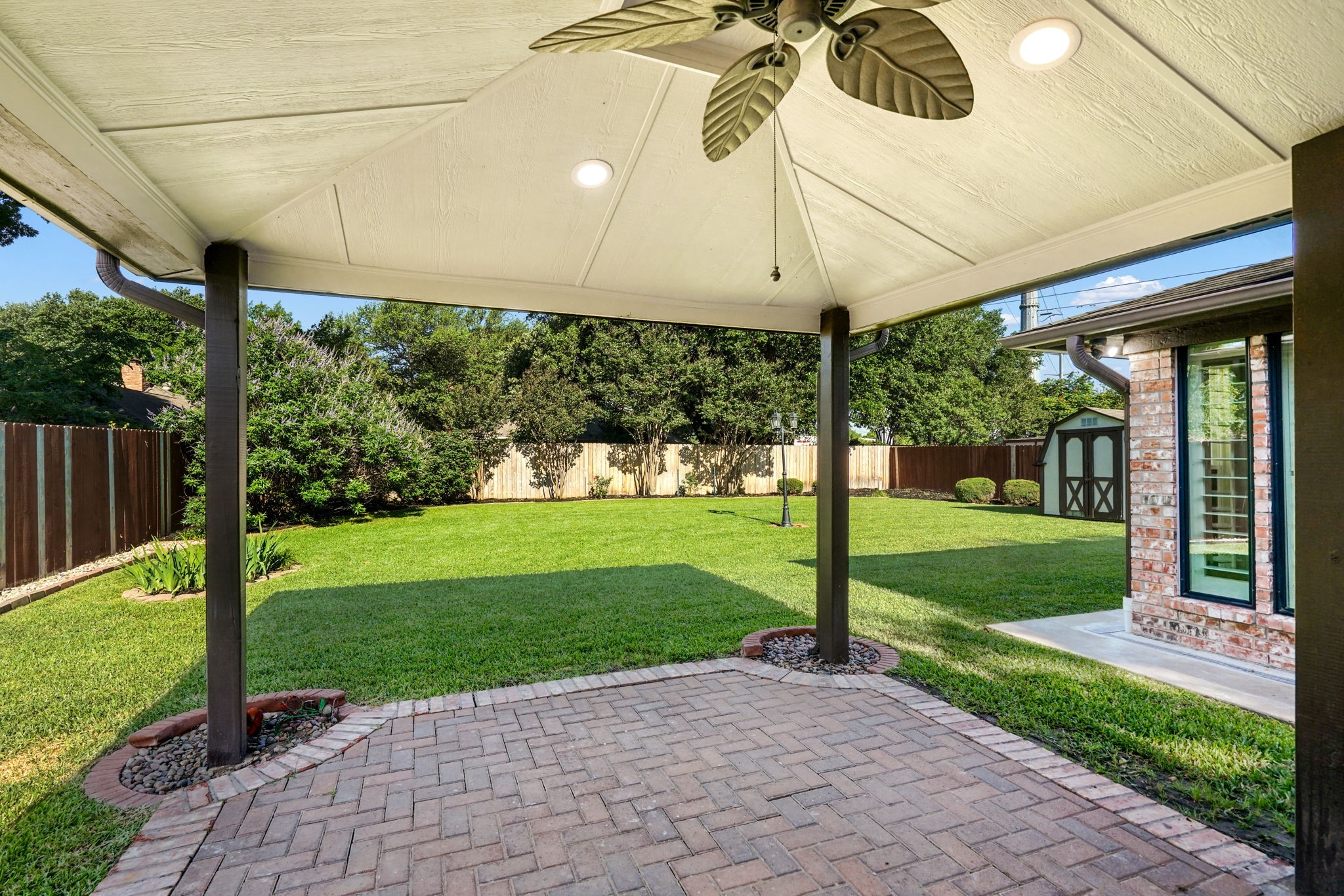 2809 Greg Drive Bedford TX 76021