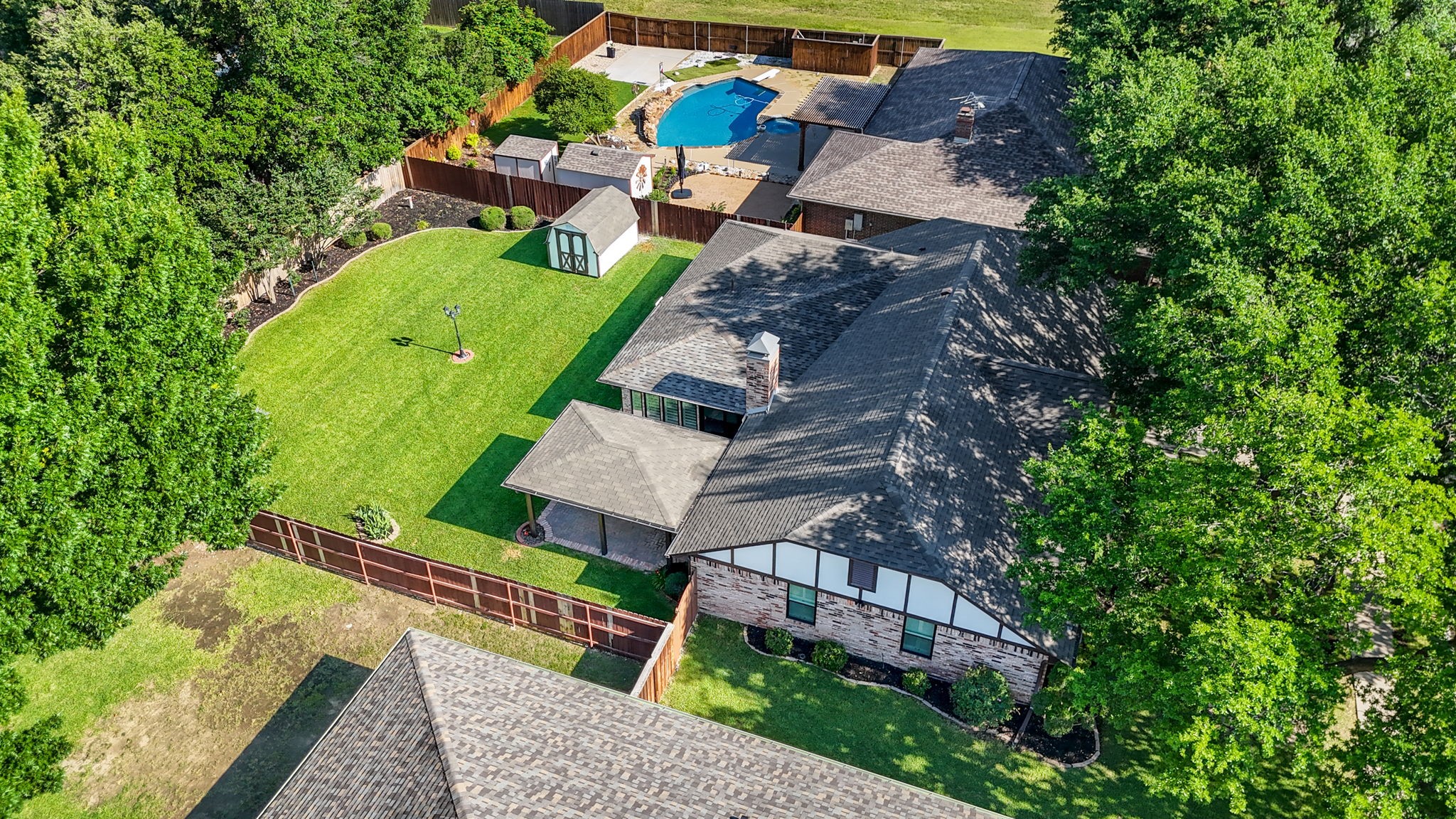 2809 Greg Drive Bedford TX 76021