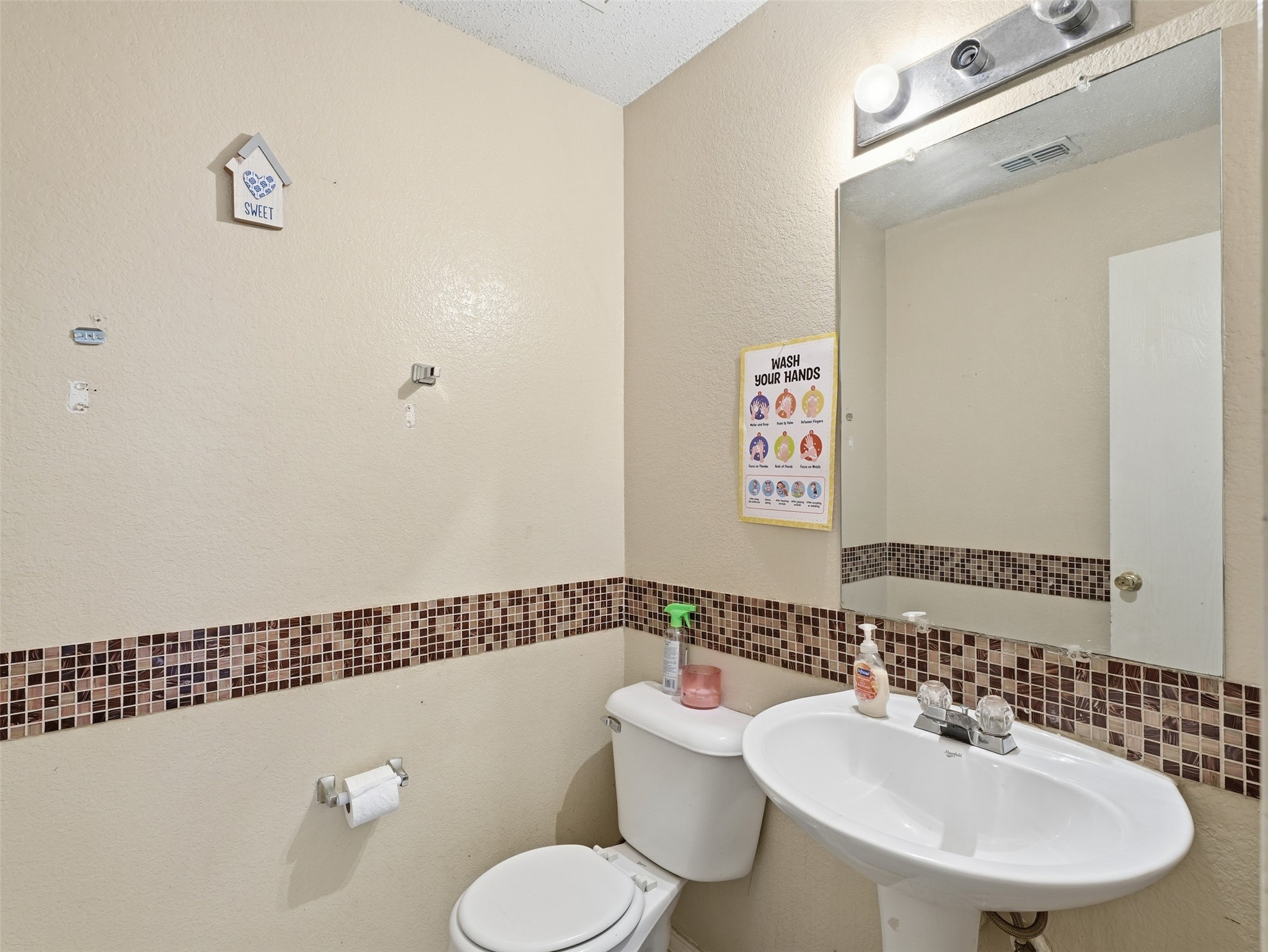 1424 Bumble Bee Drive Lancaster TX 75134