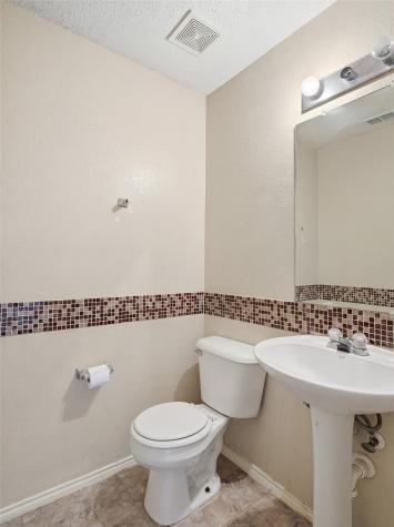 1424 Bumble Bee Drive Lancaster TX 75134