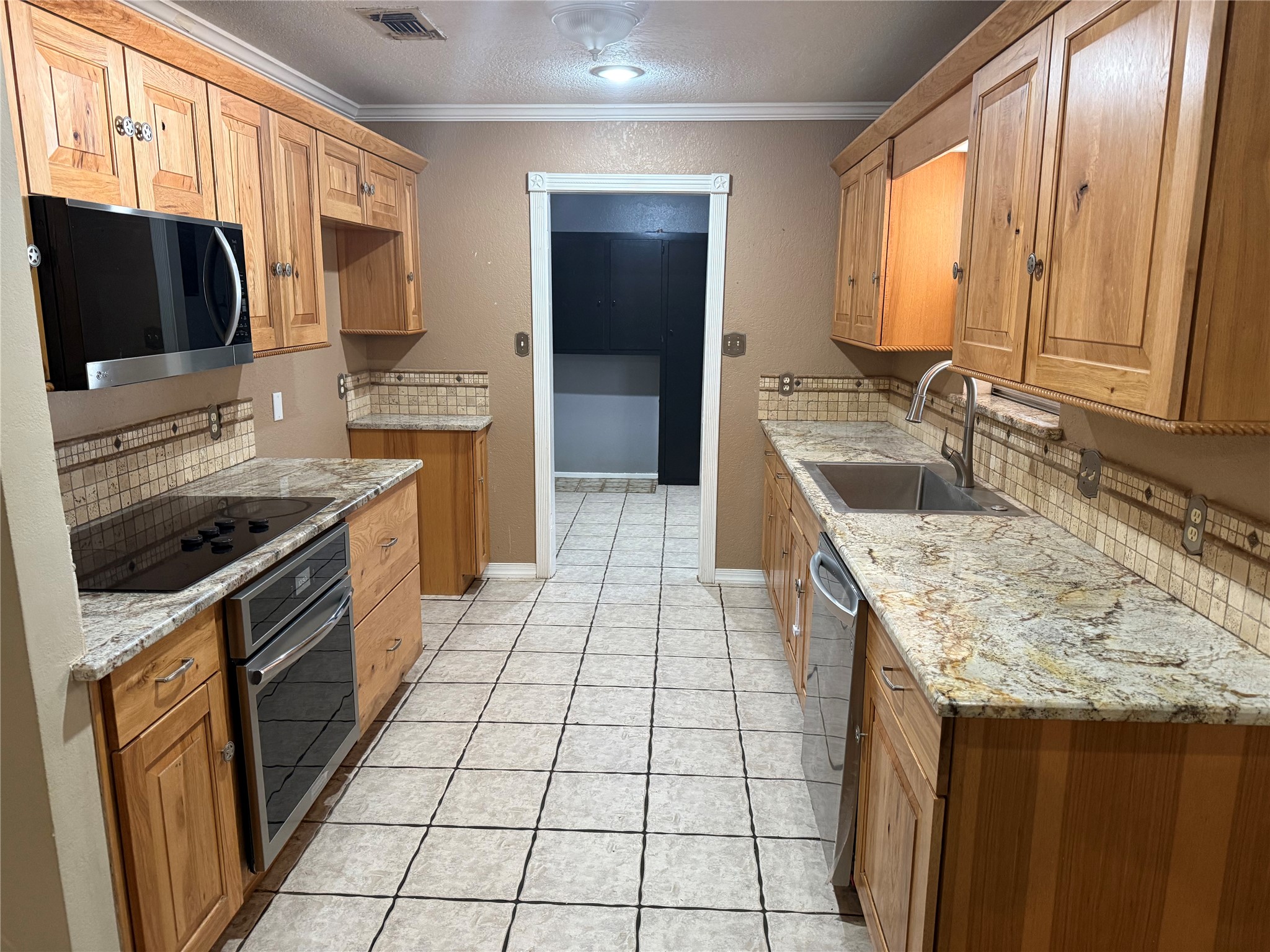 2817 11th Street Mineral Wells TX 76067