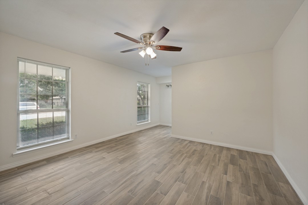 301 Hillcrest Drive Midlothian TX 76065