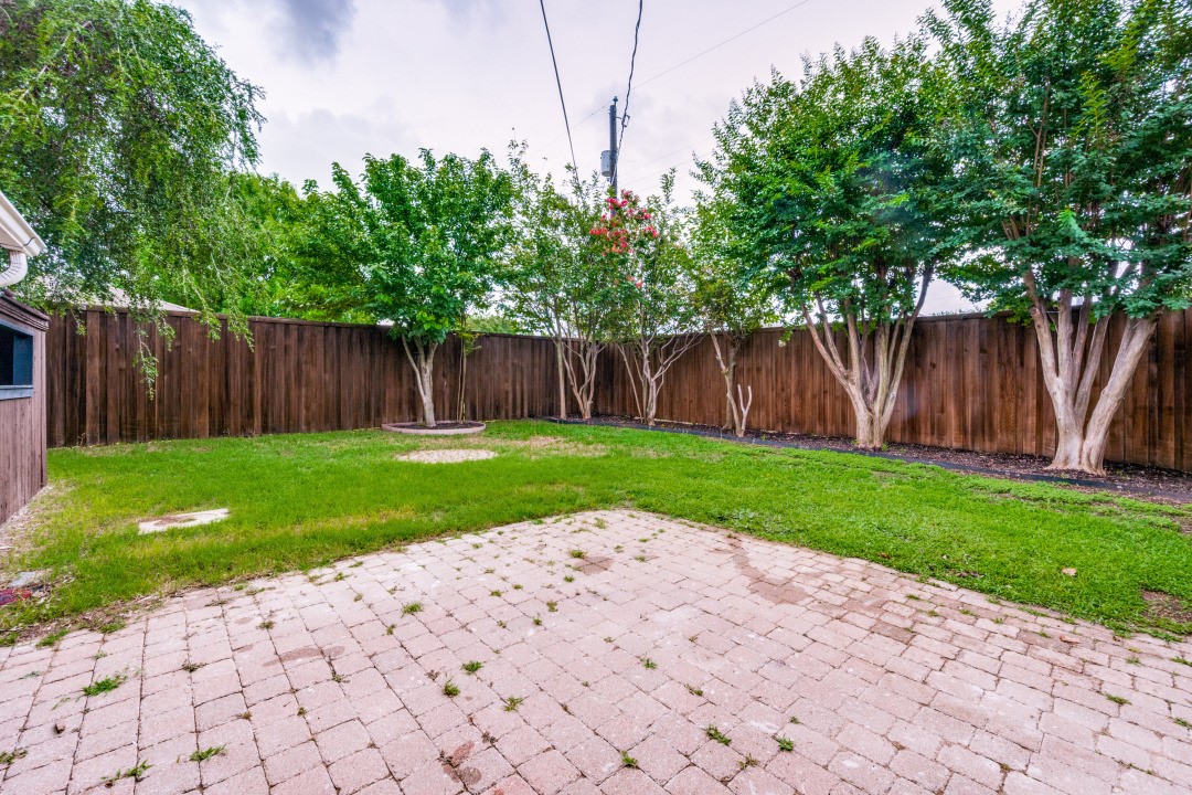 301 Hillcrest Drive Midlothian TX 76065