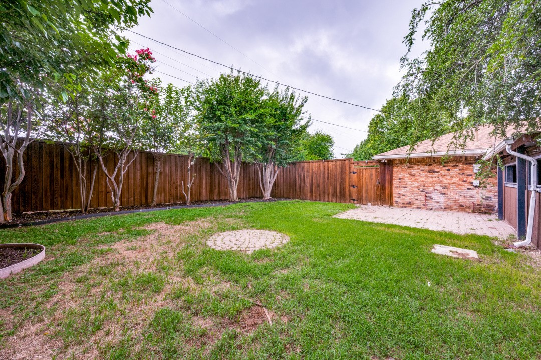 301 Hillcrest Drive Midlothian TX 76065