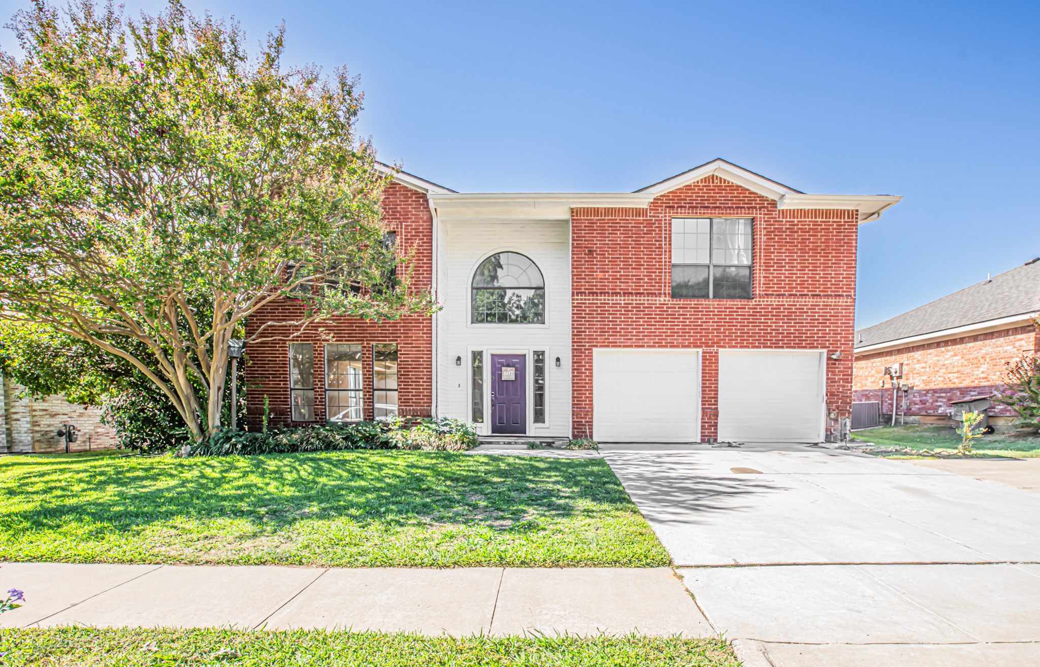 807 Parkhill Drive Mansfield TX 76063