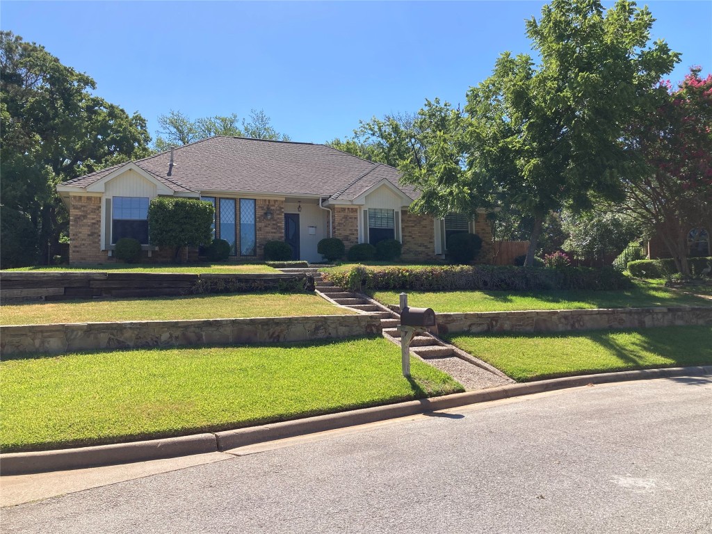3005 Sweet Briar Street Grapevine TX 76051