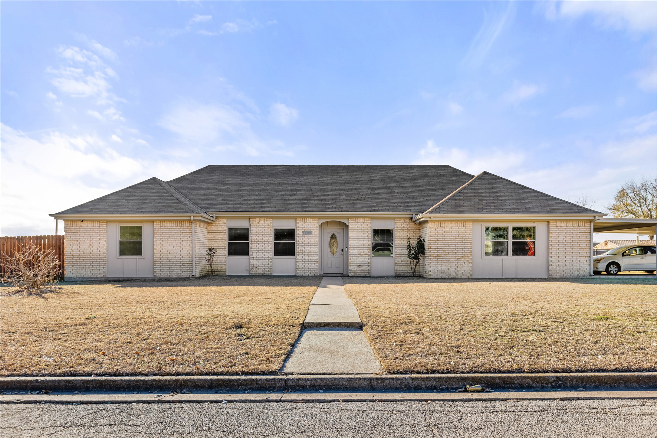 1000 La Villeta Street Mexia TX 76667