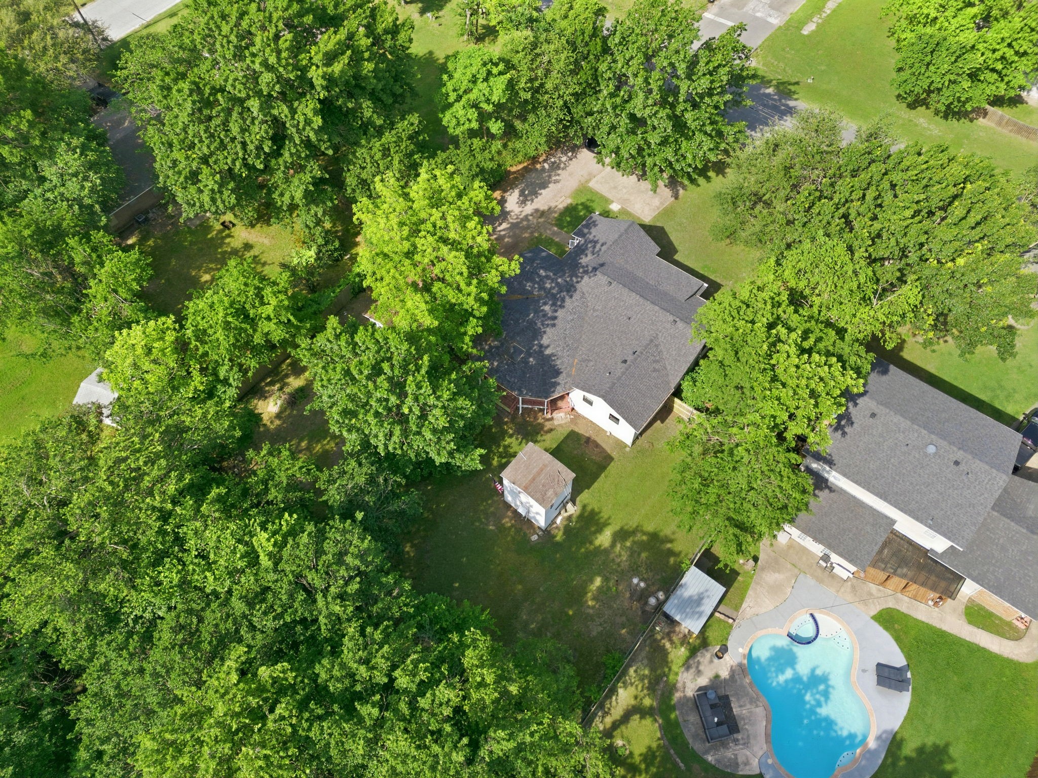 1800 Island Bayou Bonham TX 75418