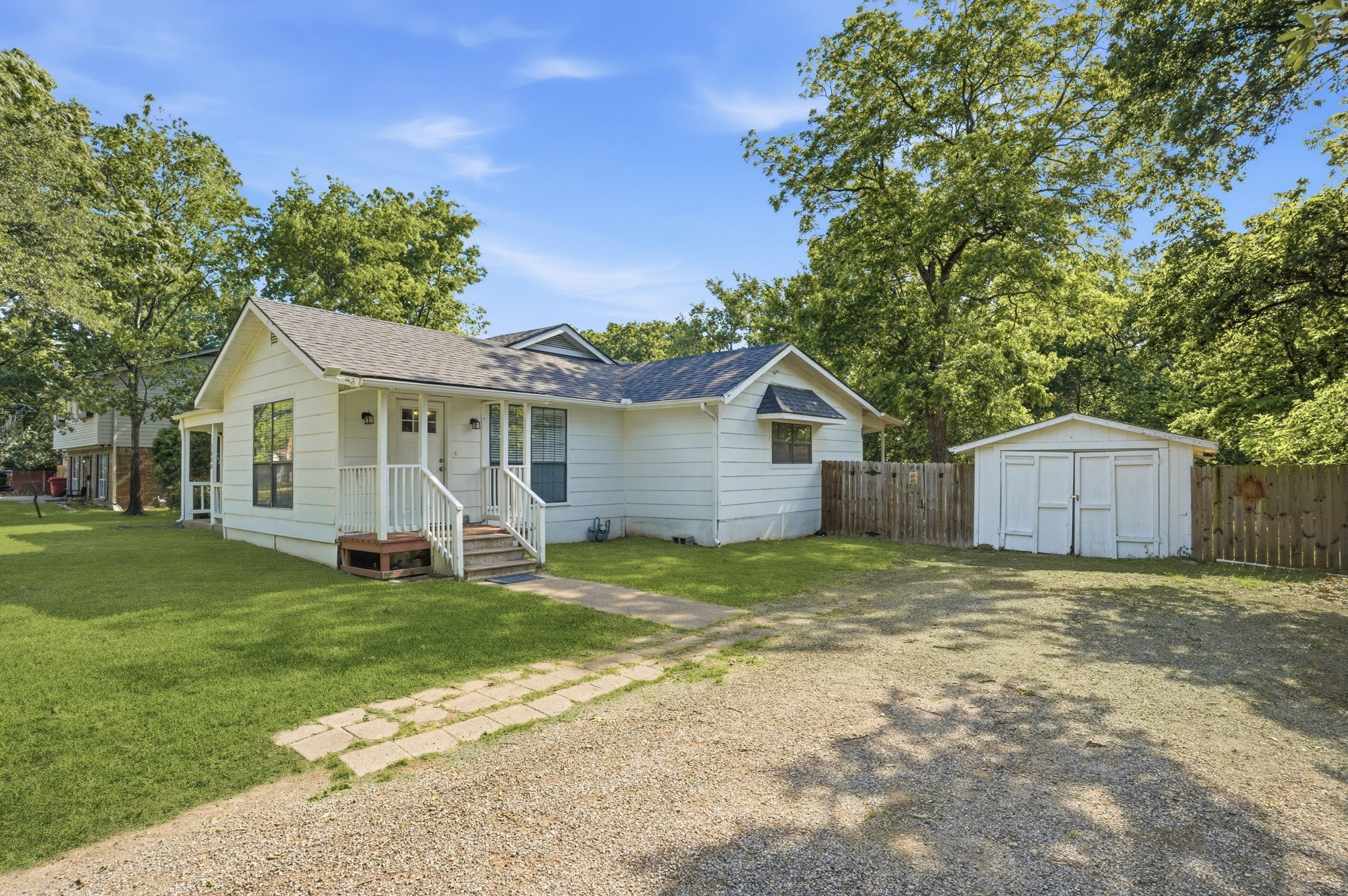 1800 Island Bayou Bonham TX 75418