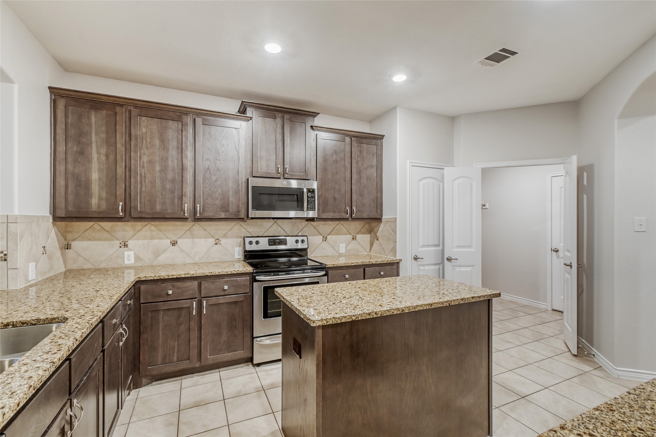 3133 Sunny Hill Way Royse City TX 75189