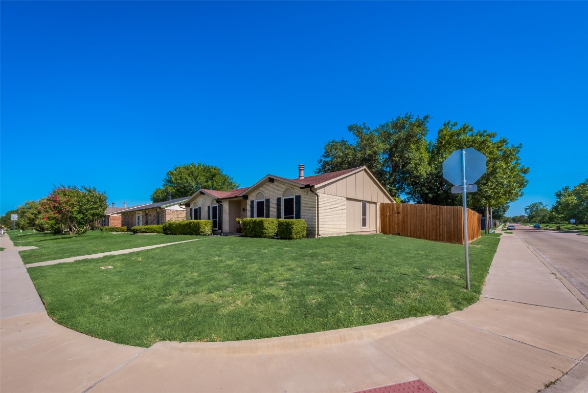 8010 Woodside Road Rowlett TX 75088