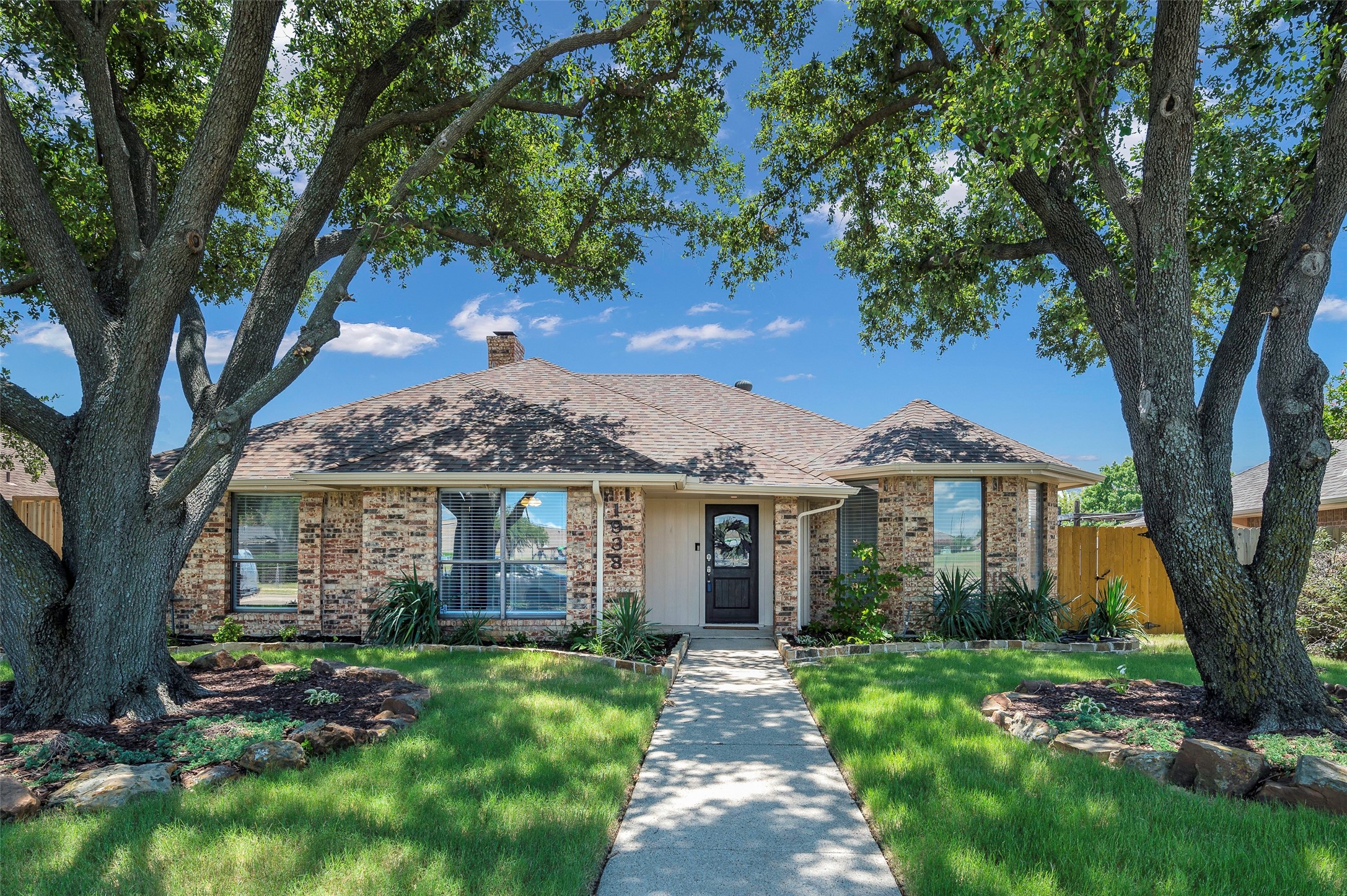 1938 Clearwater Trail Carrollton TX 75010