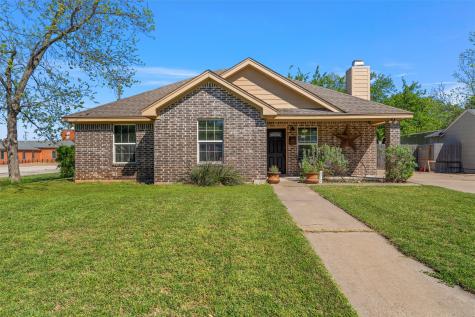 814 N Harrison Street West TX 76691