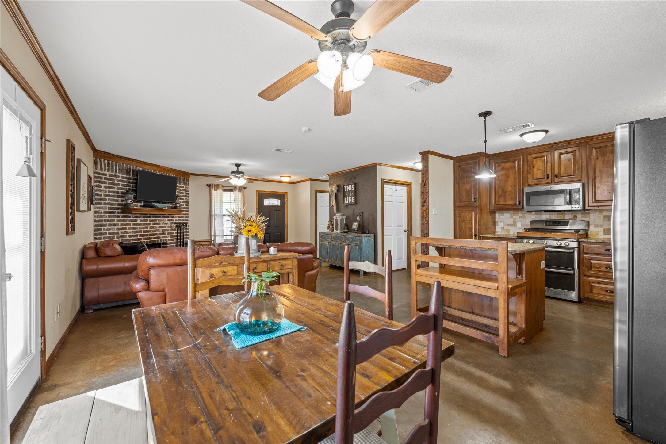 814 N Harrison Street West TX 76691