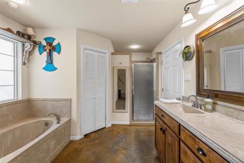 814 N Harrison Street West TX 76691