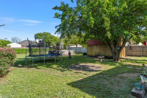814 N Harrison Street West TX 76691
