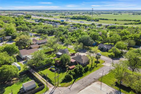 814 N Harrison Street West TX 76691