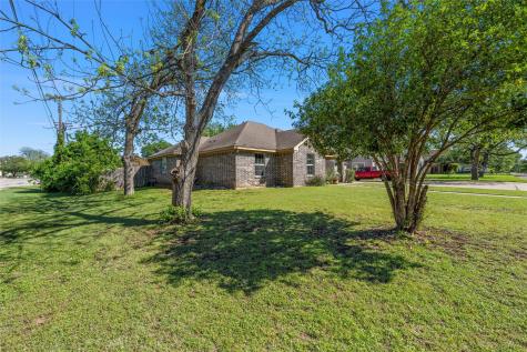 814 N Harrison Street West TX 76691