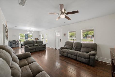 2215 W Park Row Boulevard Corsicana TX 75110