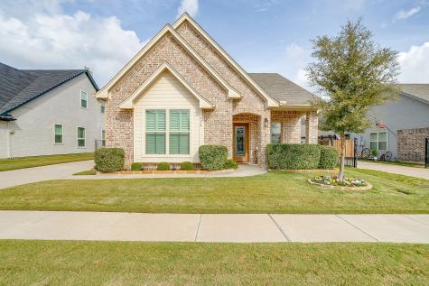 616 Joy Court Burleson TX 76028
