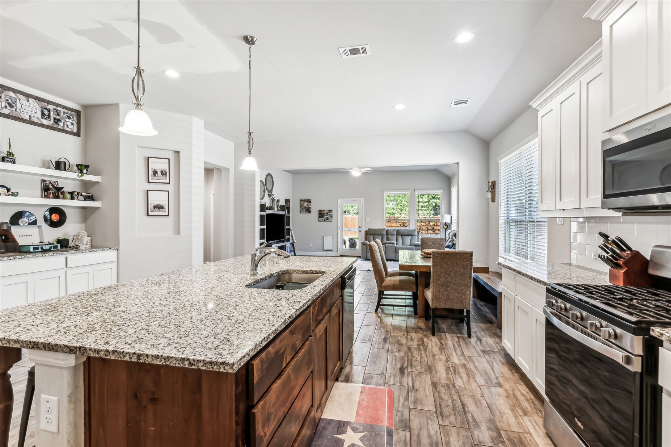 413 Carlisle Drive Weatherford TX 76085