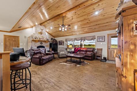 5285 County Road 3226 Lone Oak TX 75453