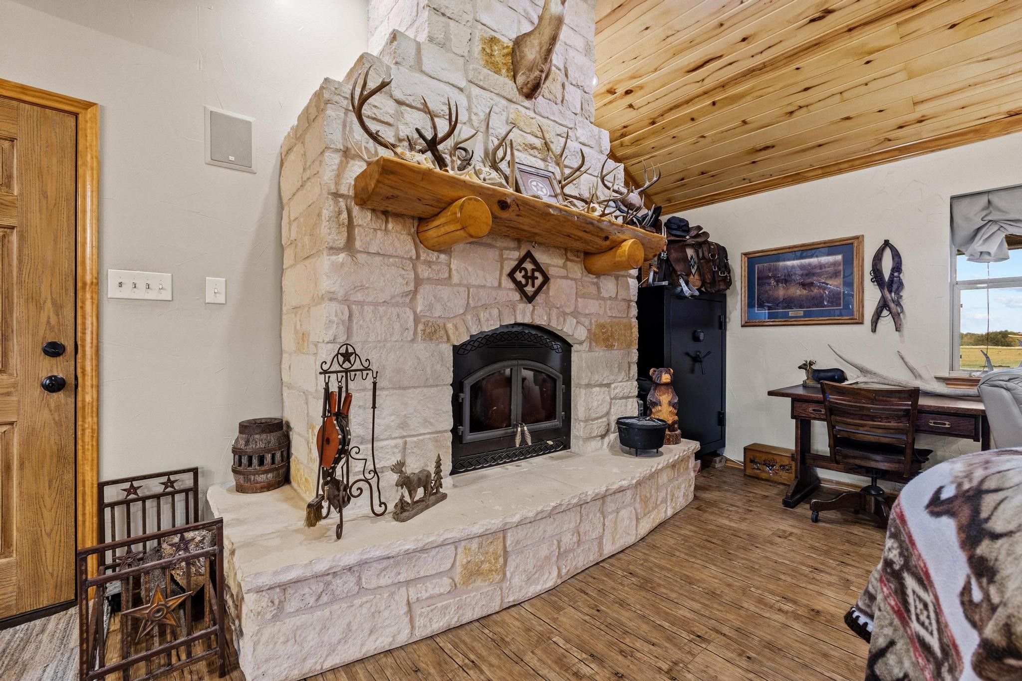 5285 County Road 3226 Lone Oak TX 75453