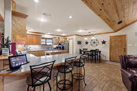 5285 County Road 3226 Lone Oak TX 75453