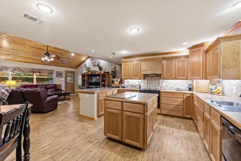 5285 County Road 3226 Lone Oak TX 75453
