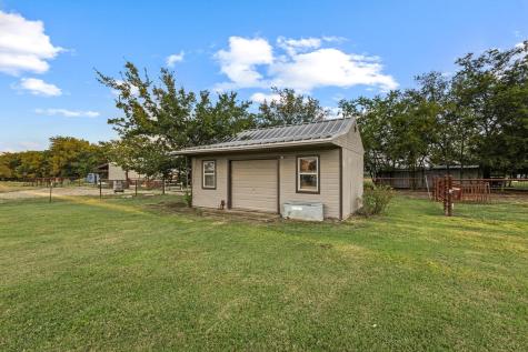 5285 County Road 3226 Lone Oak TX 75453