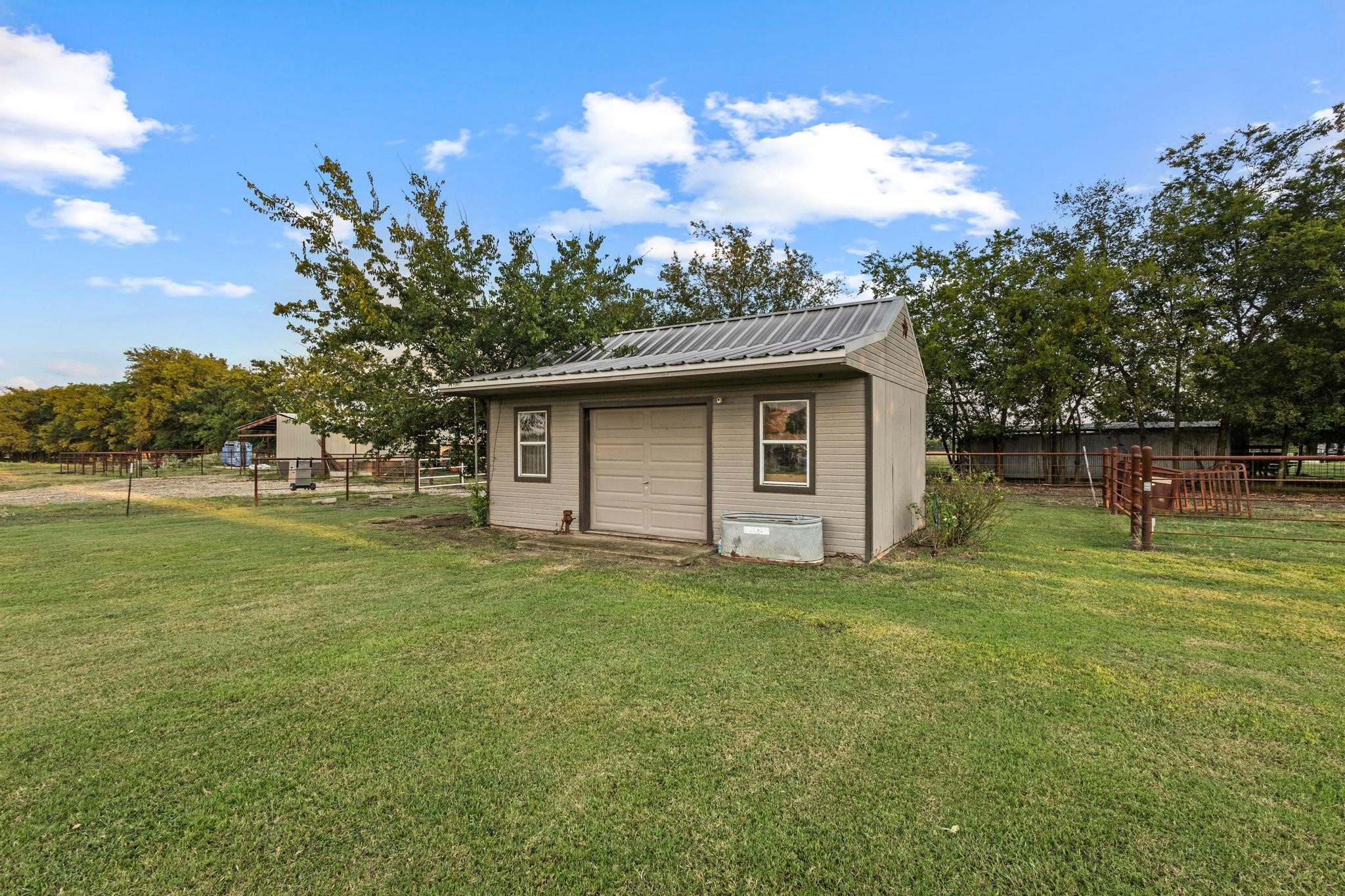 5285 County Road 3226 Lone Oak TX 75453
