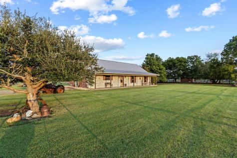 5285 County Road 3226 Lone Oak TX 75453