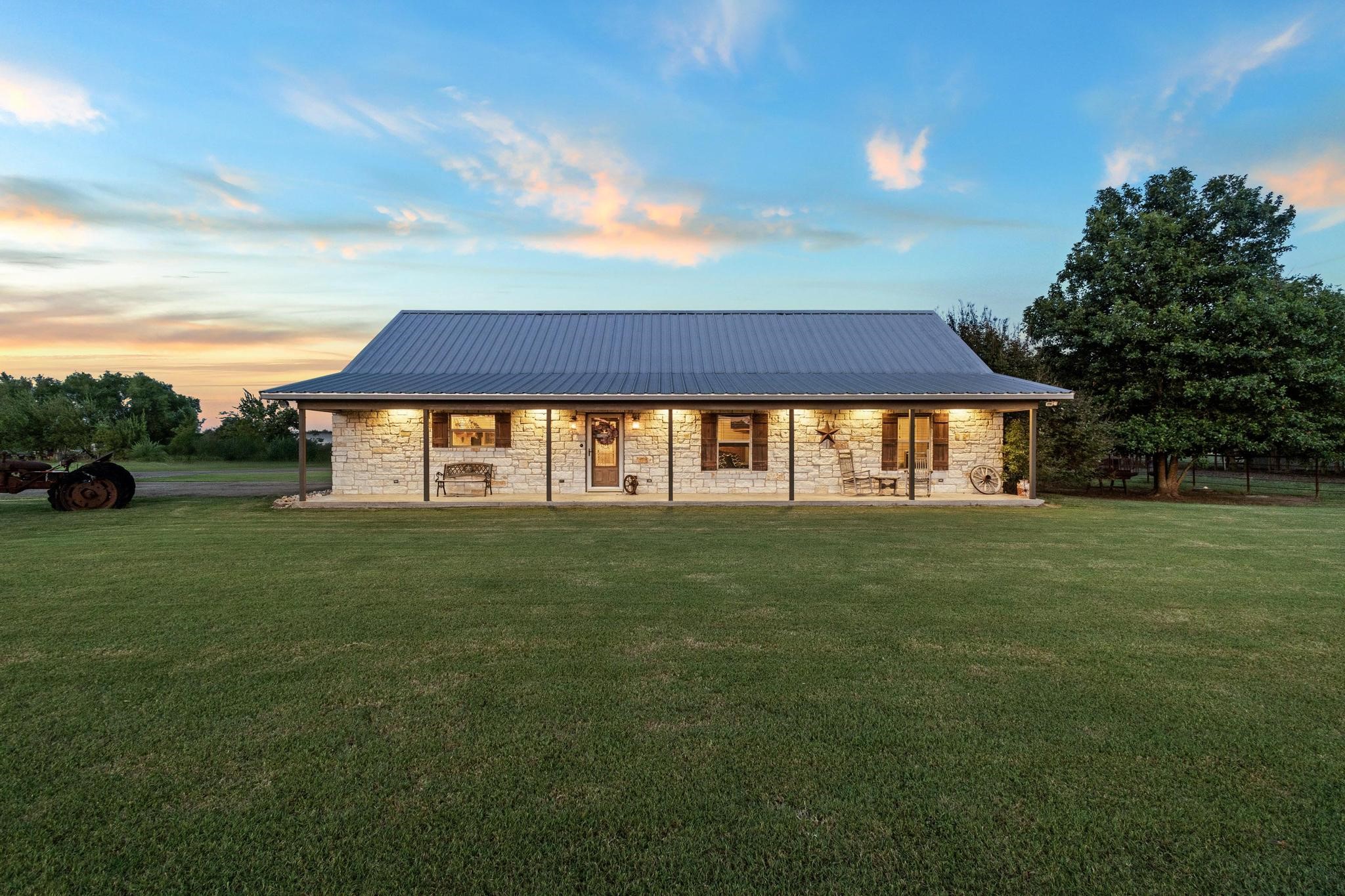 5285 County Road 3226 Lone Oak TX 75453