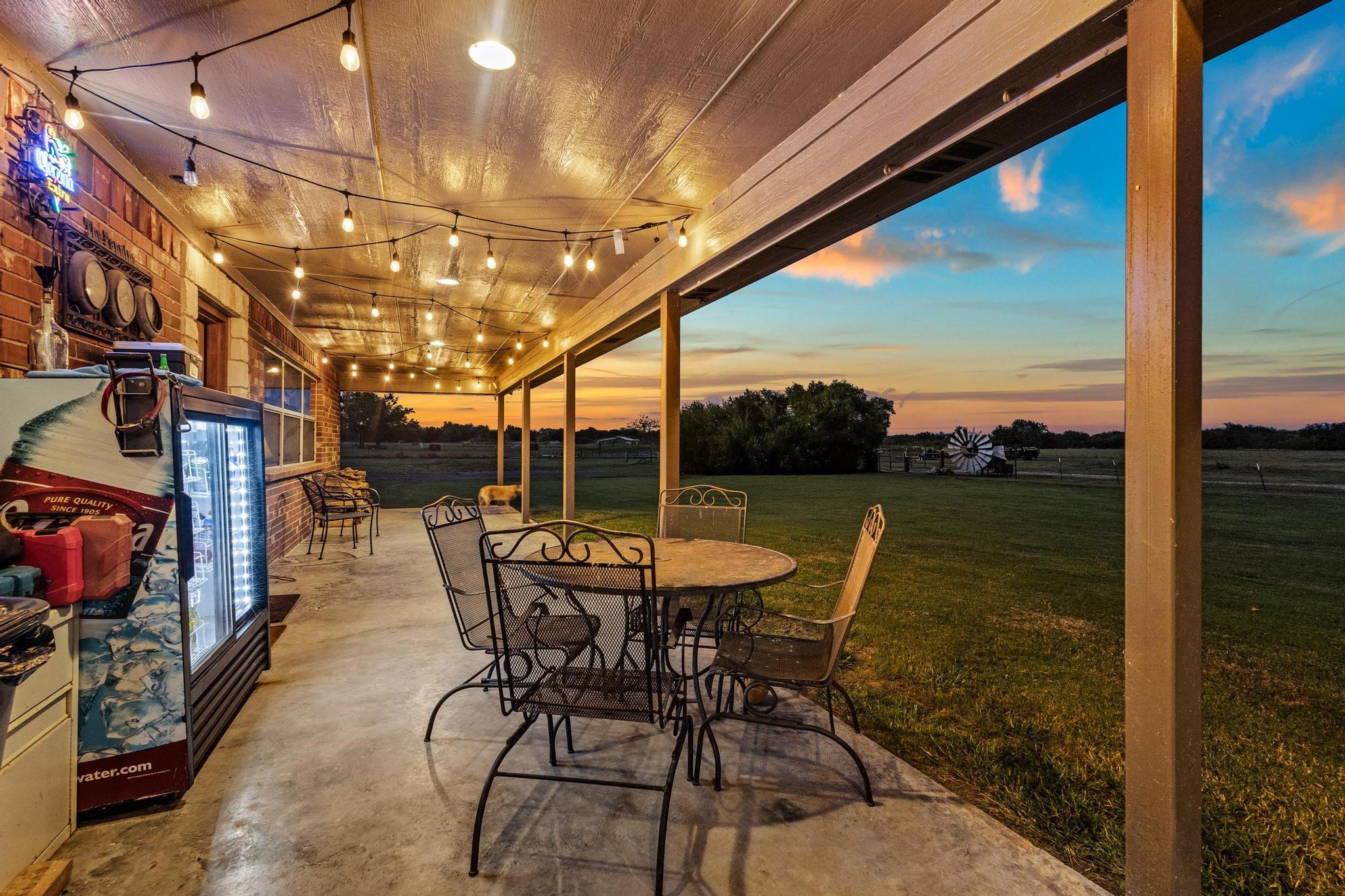 5285 County Road 3226 Lone Oak TX 75453