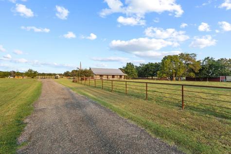 5285 County Road 3226 Lone Oak TX 75453