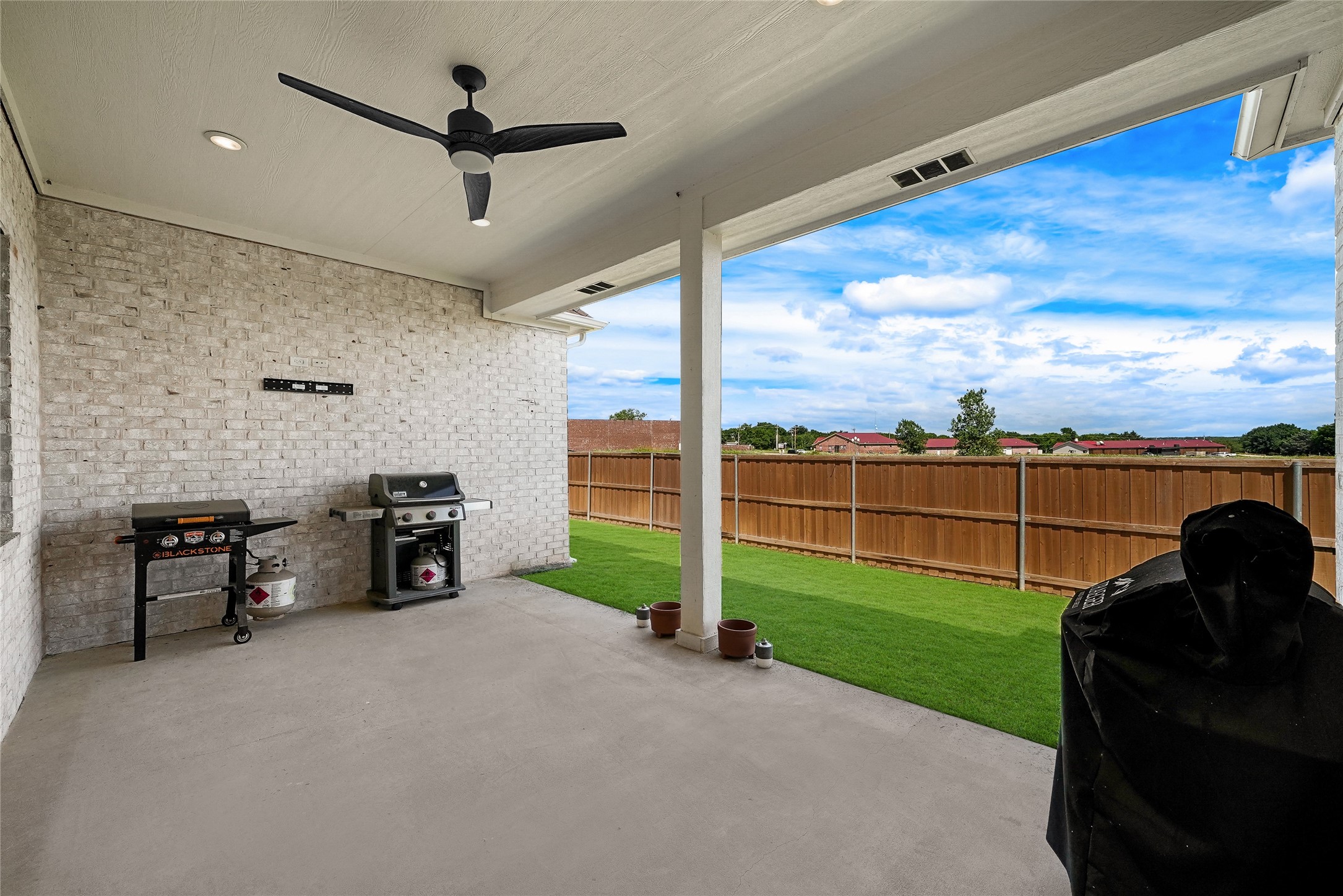 292 Bent Oak Drive Pottsboro TX 75076