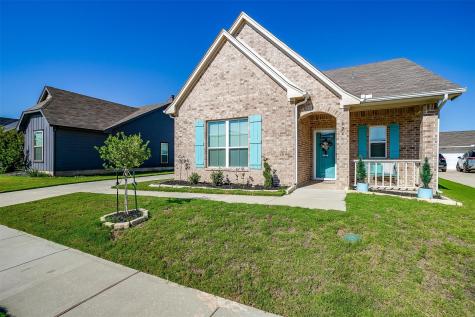 624 Adeline Drive Burleson TX 76028