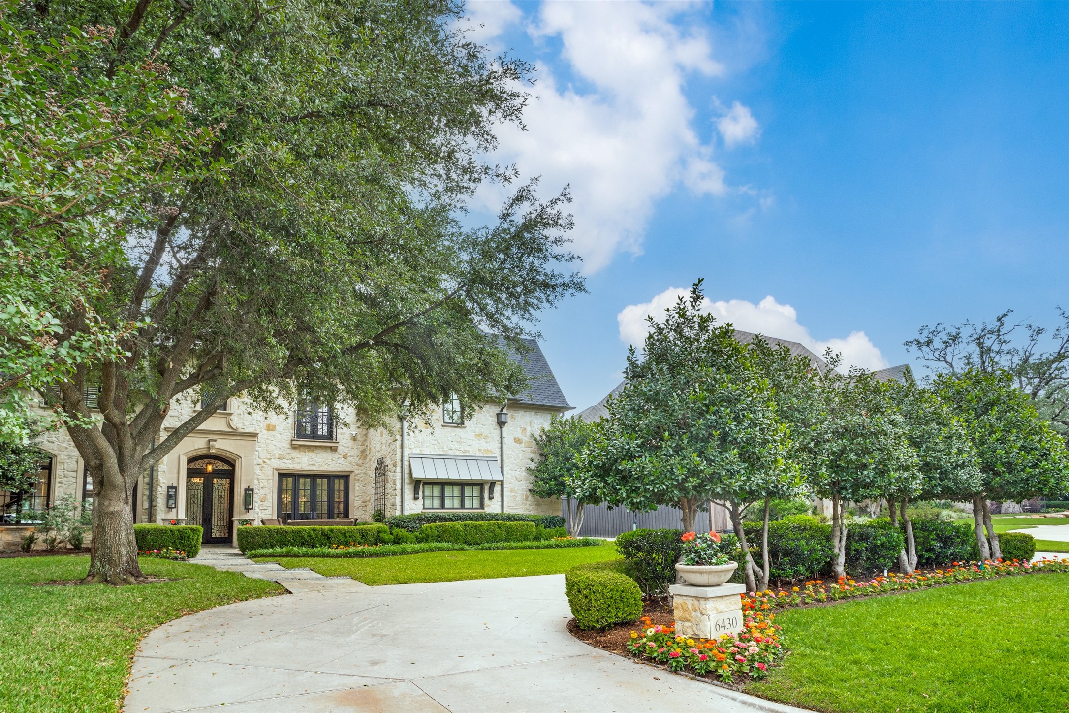 6430 Stefani Drive Dallas TX 75225