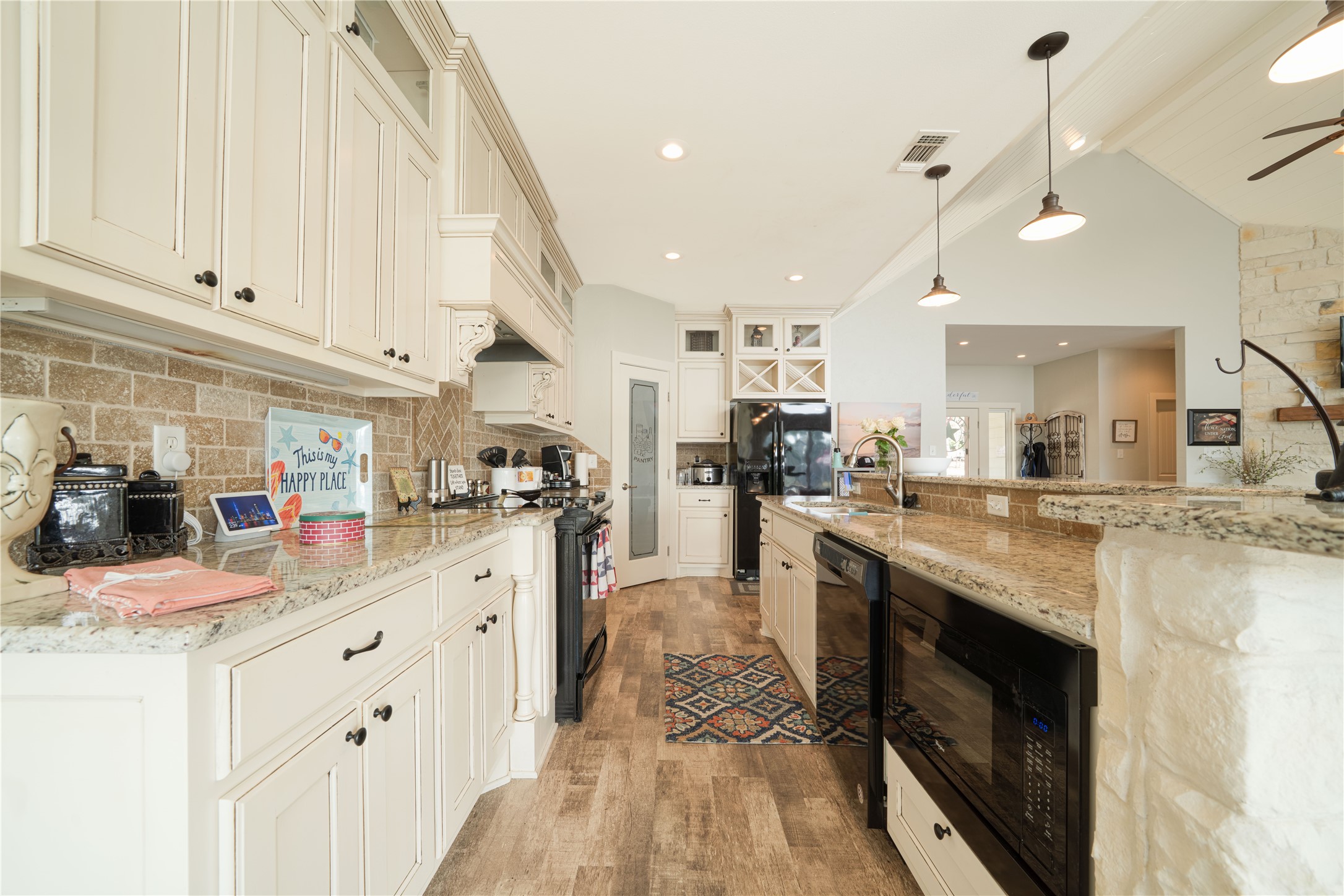 518 Whispering Pine Trail Mount Vernon TX 75494