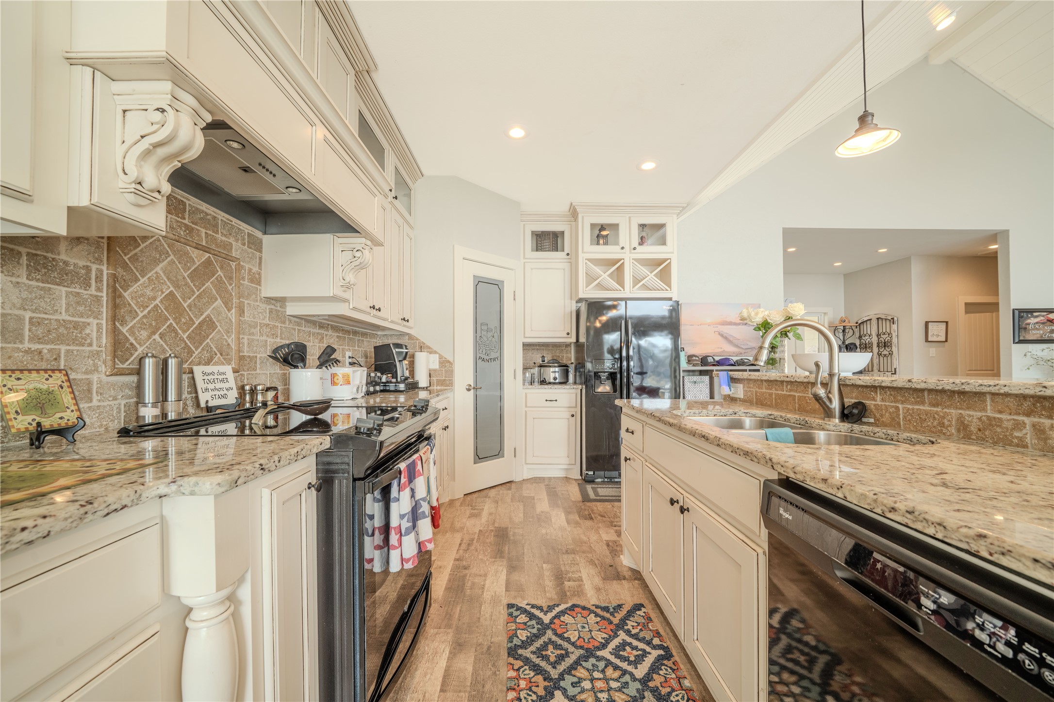 518 Whispering Pine Trail Mount Vernon TX 75494