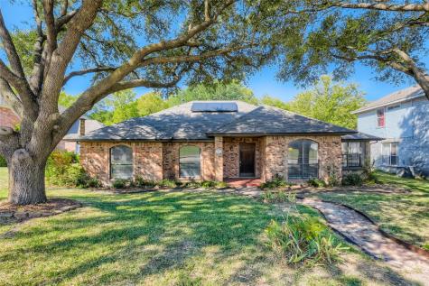 404 Channel View Court Desoto TX 75115