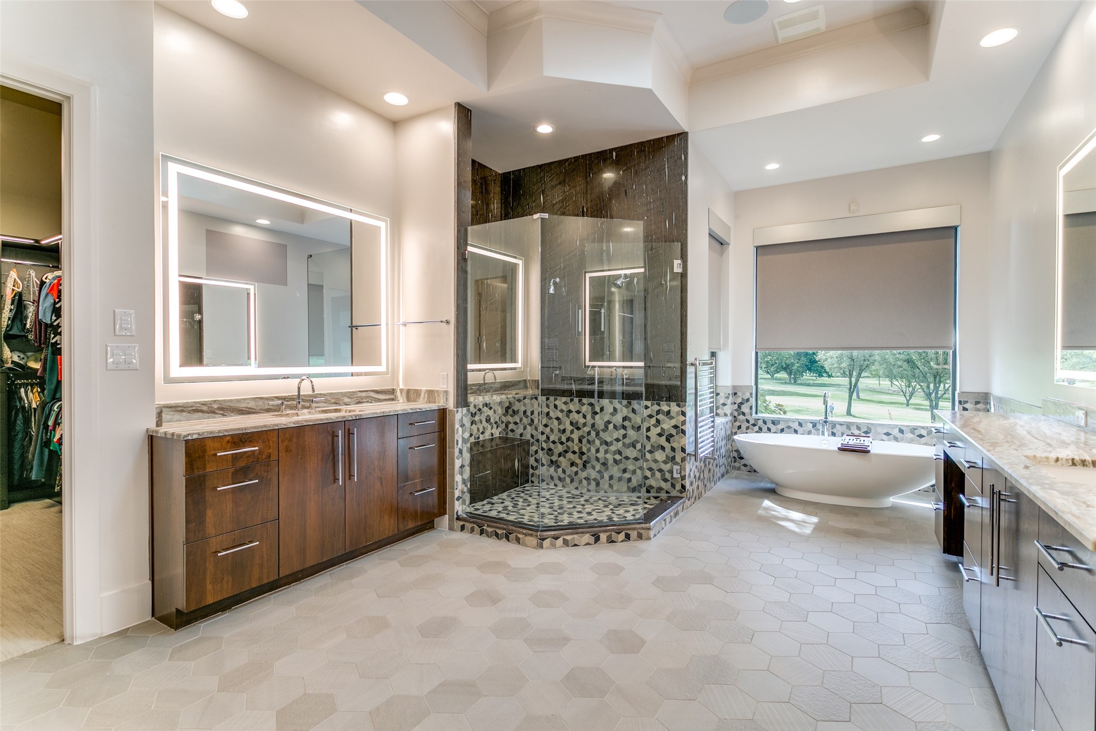 1505 Cottonwood Valley Circle N Irving TX 75038