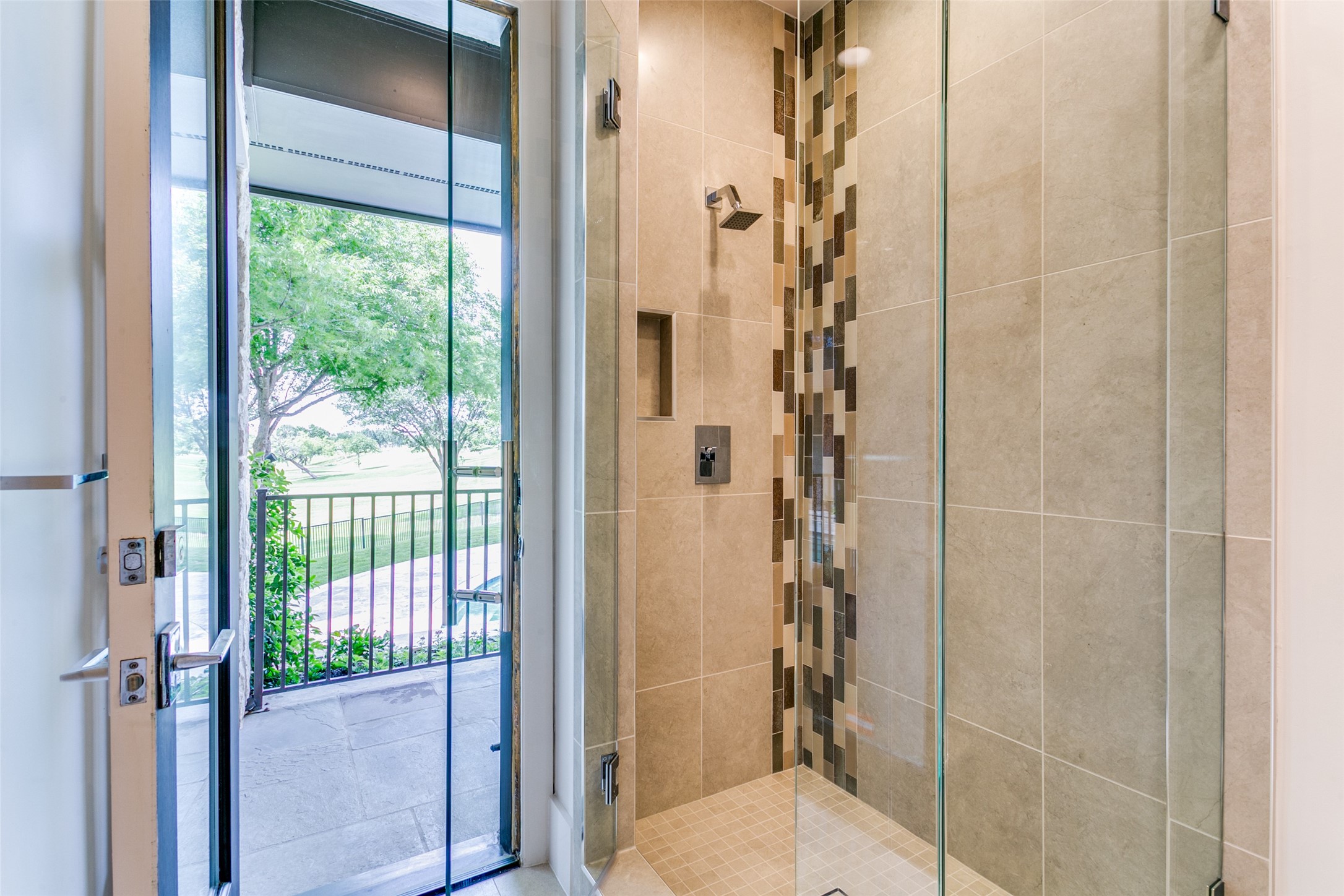 1505 Cottonwood Valley Circle N Irving TX 75038