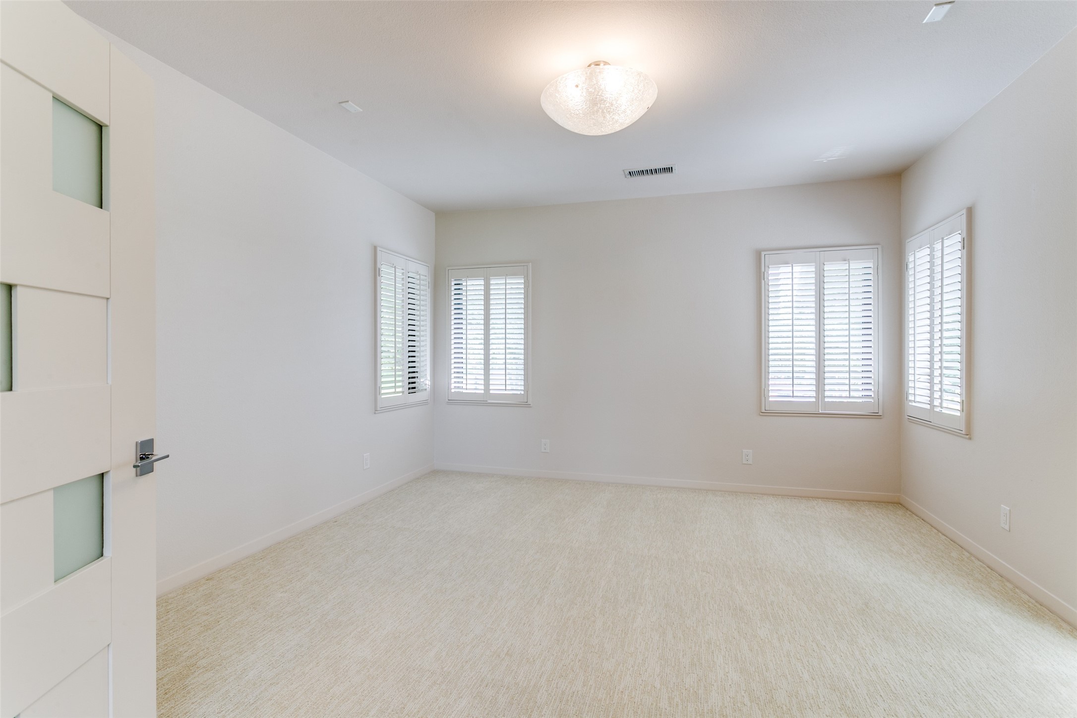 1505 Cottonwood Valley Circle N Irving TX 75038