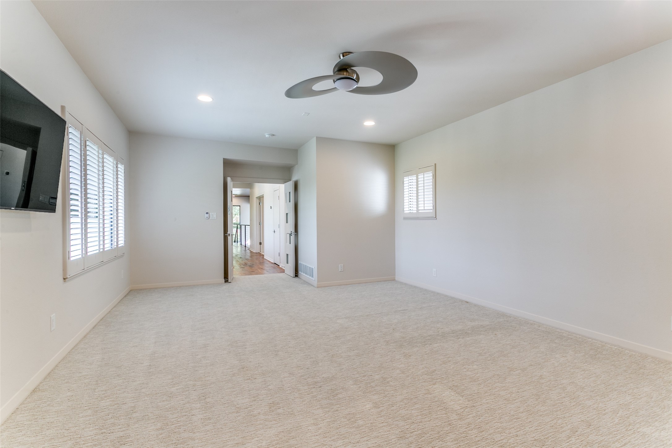 1505 Cottonwood Valley Circle N Irving TX 75038