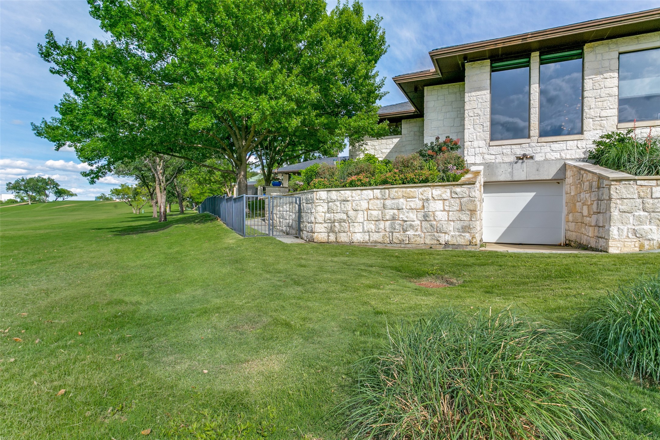 1505 Cottonwood Valley Circle N Irving TX 75038